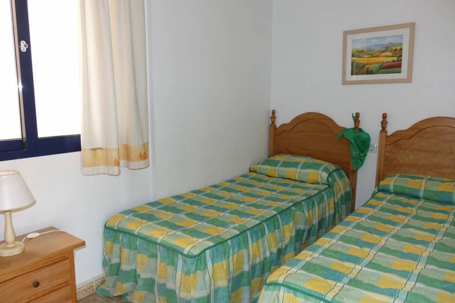 Resale - Lägenhet / Bungalow  - Orihuela Costa - Cabo Roig