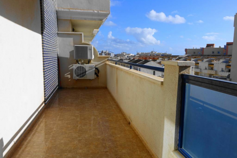 Resale - Lägenhet / Bungalow  - Orihuela Costa - Cabo Roig