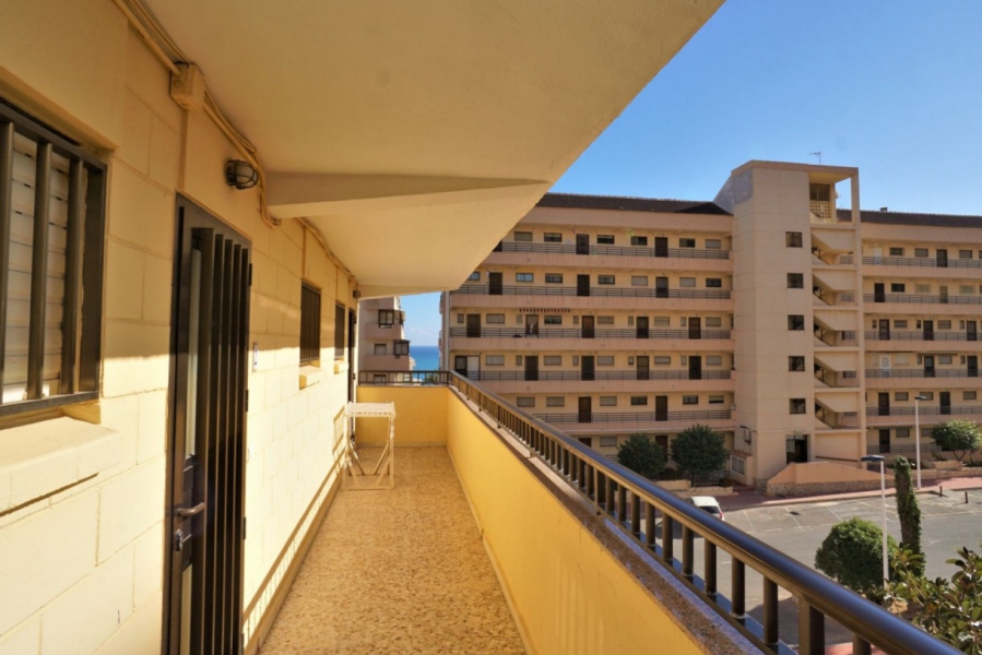 Resale - Apartment/Bungalow - Torrevieja  - Cabo Cervera