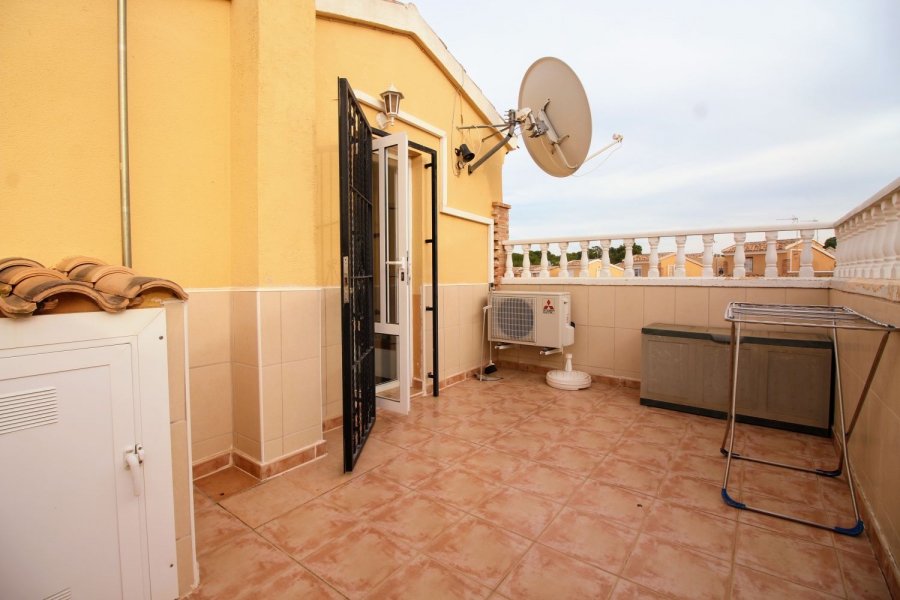 Resale - Villa - Torrevieja  - Los Balcones