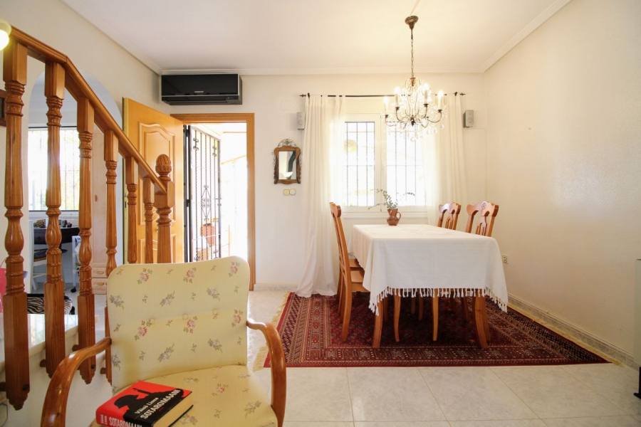 Resale - Villa - Torrevieja  - Los Balcones