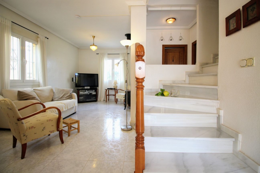 Resale - Villa - Torrevieja  - Los Balcones
