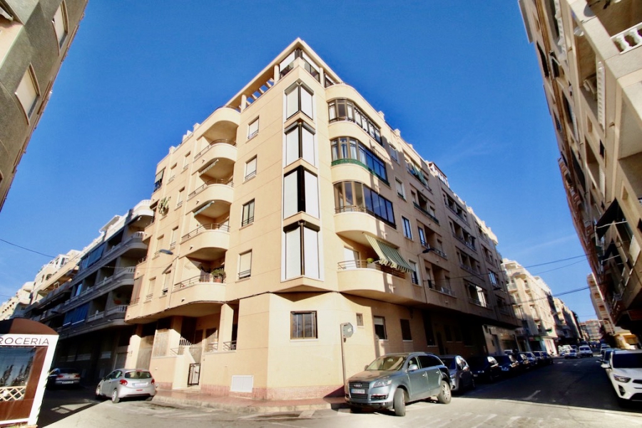 Resale - Apartment/Bungalow - Torrevieja  - Habaneras