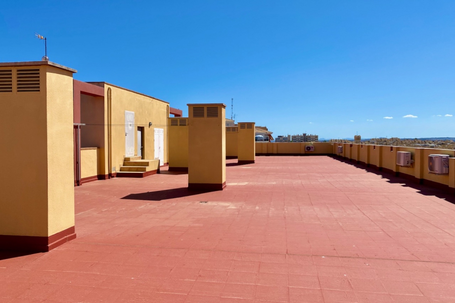 Resale - Lägenhet / Bungalow  - Torrevieja  - La Mata