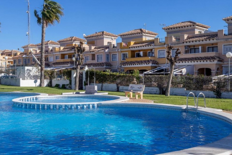 Radhus / Duplex - Resale - Torrevieja  - Aguas Nuevas