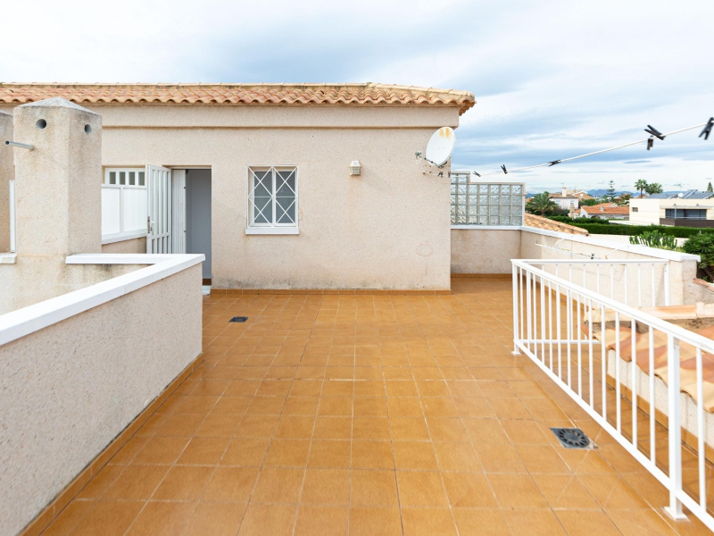 Apartment/Bungalow - Resale - Torrevieja  - EC02021 RESERVED