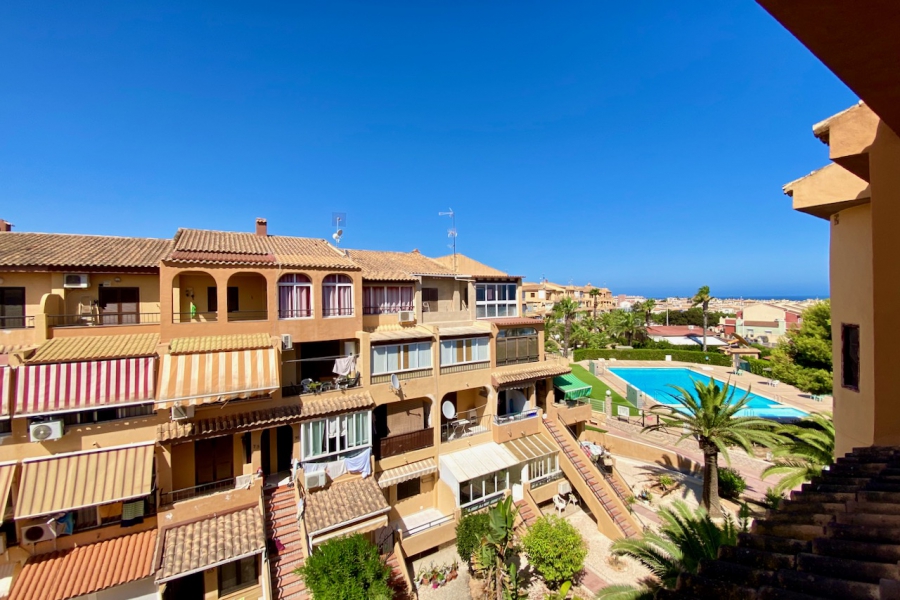 Resale - Lägenhet / Bungalow  - Torrevieja  - Aguas Nuevas