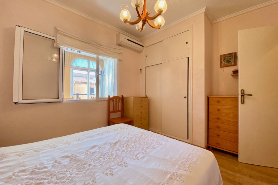 Resale - Lägenhet / Bungalow  - Torrevieja  - Aguas Nuevas