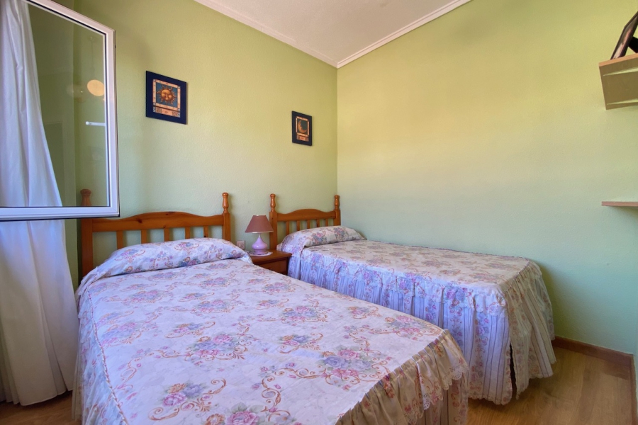 Resale - Lägenhet / Bungalow  - Torrevieja  - Aguas Nuevas