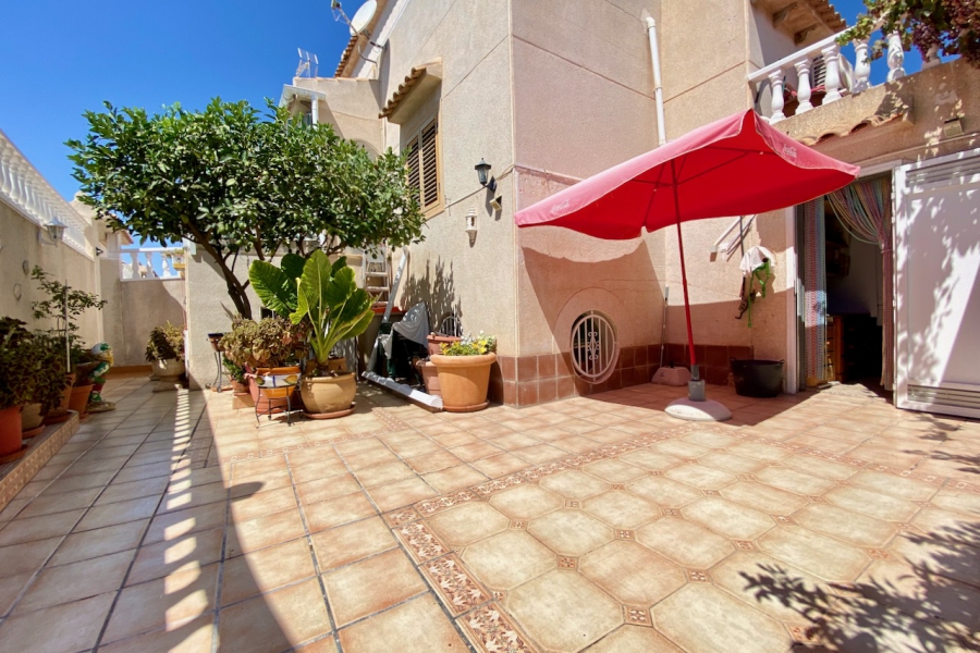 Resale - Duplex / Adosado - Orihuela Costa - Los Altos 