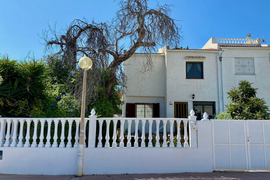 Resale - Townhouse / Duplex - Torrevieja  - Calas Blancas