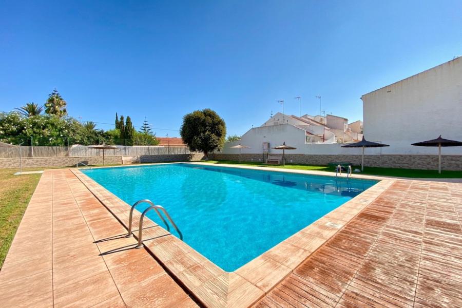 Resale - Townhouse / Duplex - Torrevieja  - Calas Blancas