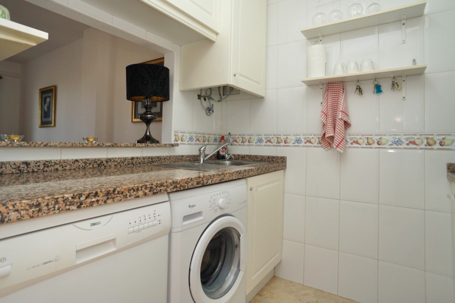 Resale - Apartment/Bungalow - Torrevieja  - La Mata