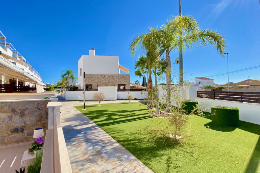 Resale - Townhouse / Duplex - Torrevieja  - Torreta Florida