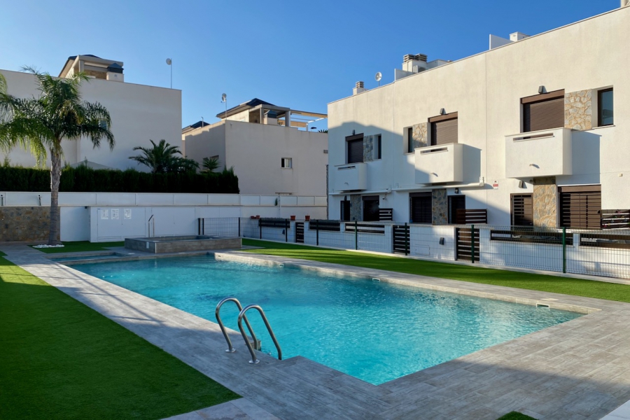 Resale - Townhouse / Duplex - Torrevieja  - Torreta Florida