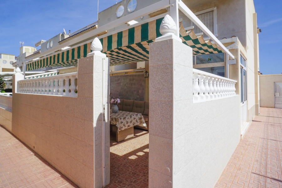 Resale - Apartamento/Bungalow - Torrevieja  - Aguas Nuevas