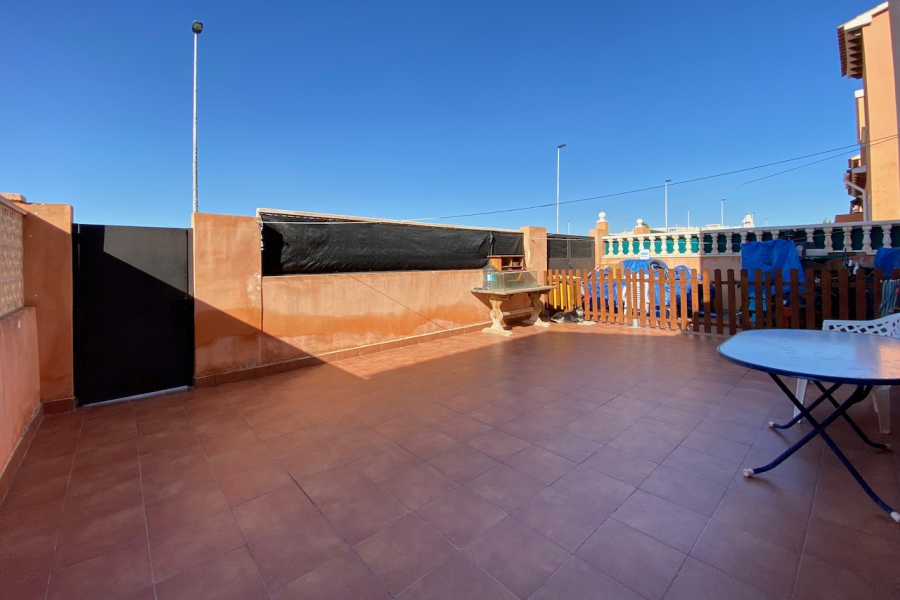 Resale - Apartment/Bungalow - Torrevieja  - Aguas Nuevas