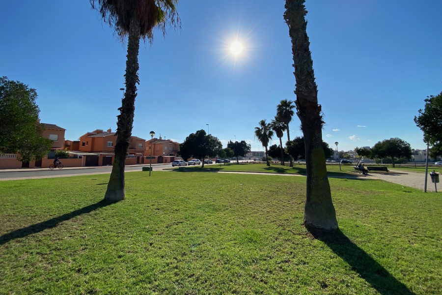 Resale - Apartment/Bungalow - Torrevieja  - Aguas Nuevas