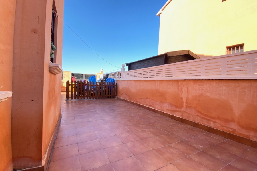 Resale - Apartment/Bungalow - Torrevieja  - Aguas Nuevas