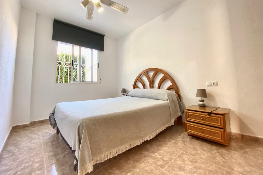 Resale - Lägenhet / Bungalow  - Torrevieja  - Aguas Nuevas