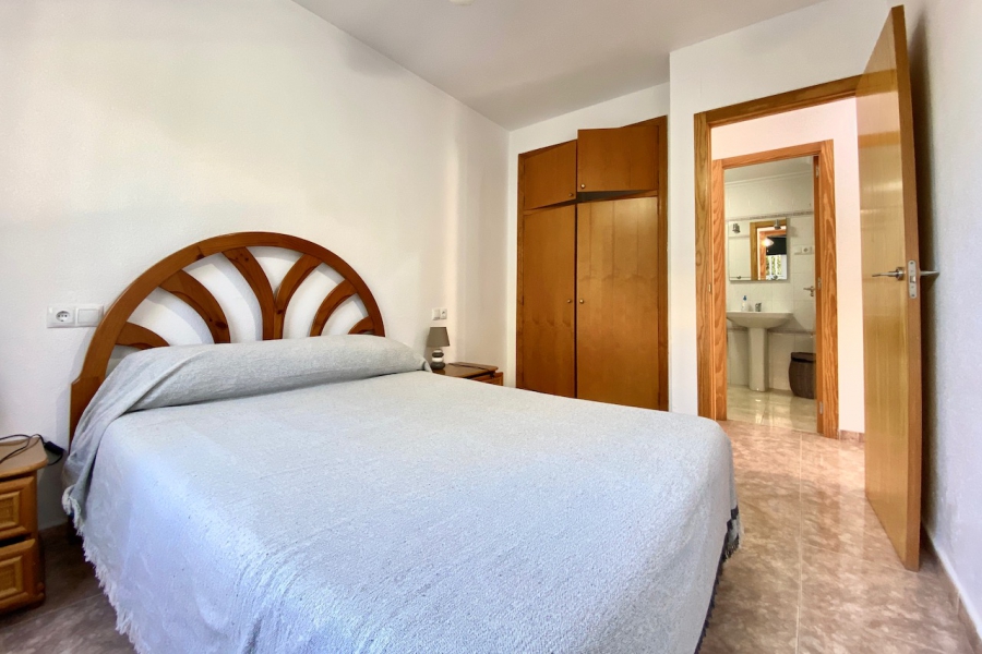 Resale - Lägenhet / Bungalow  - Torrevieja  - Aguas Nuevas
