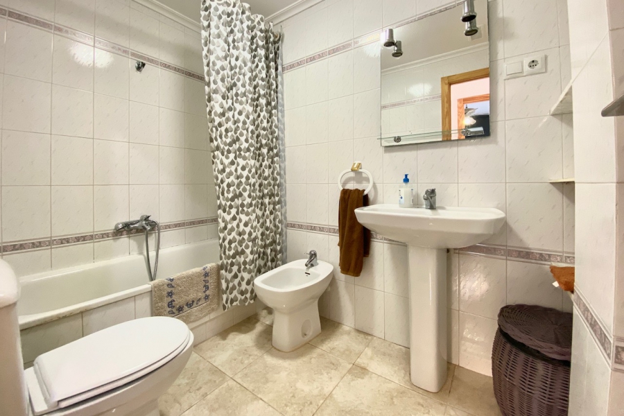 Resale - Lägenhet / Bungalow  - Torrevieja  - Aguas Nuevas