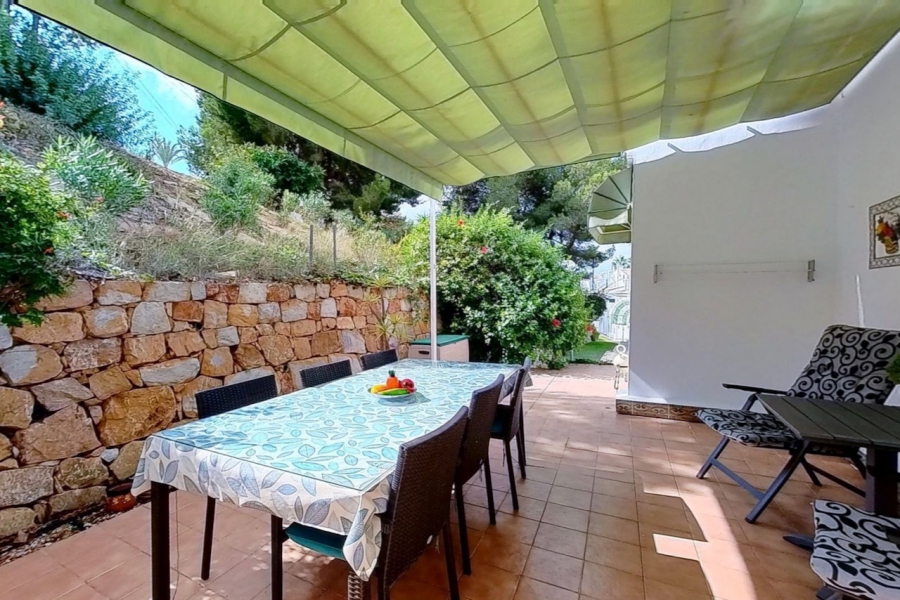 Resale - Villa / Semi detached - Orihuela Costa - Villamartin