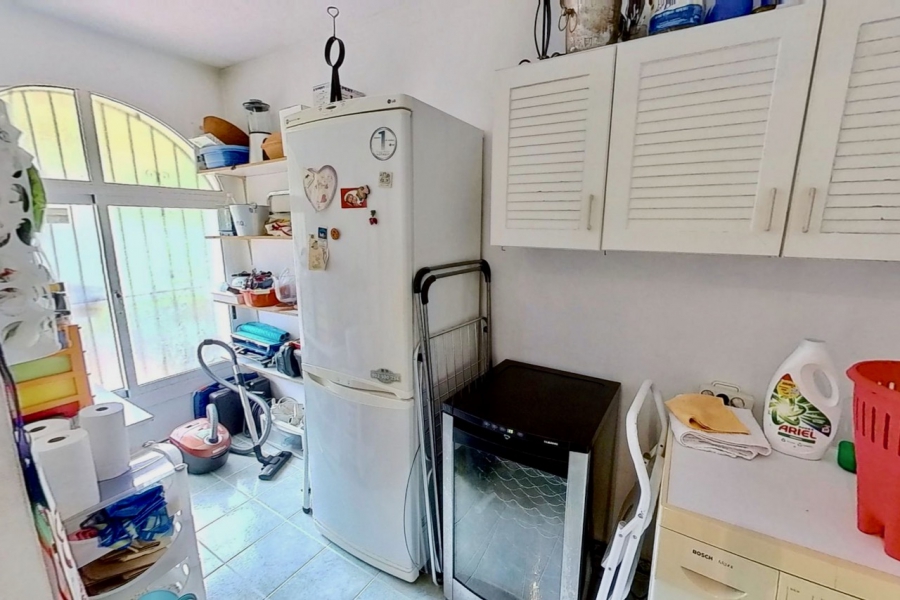 Resale - Villa / Semi detached - Orihuela Costa - Villamartin