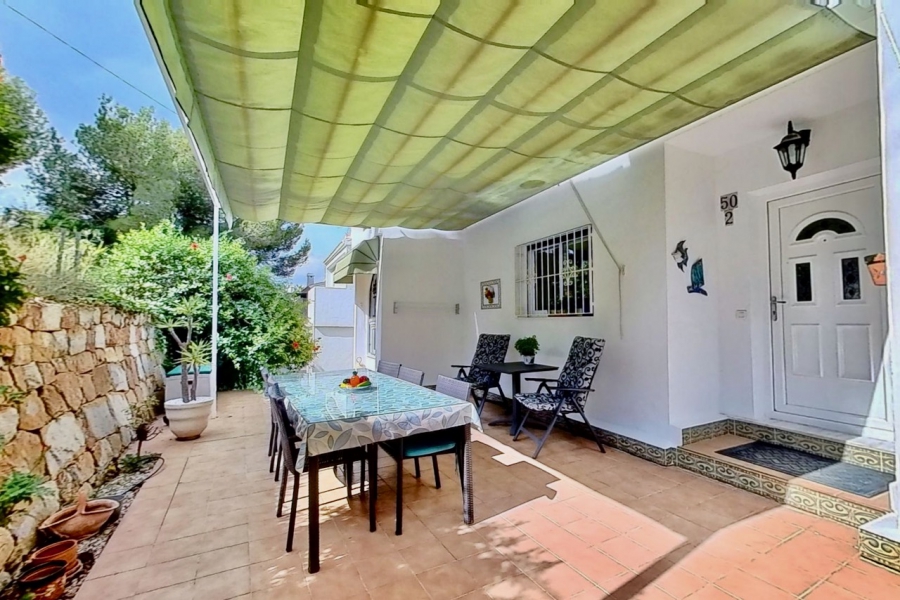 Resale - Villa / Semi detached - Orihuela Costa - Villamartin