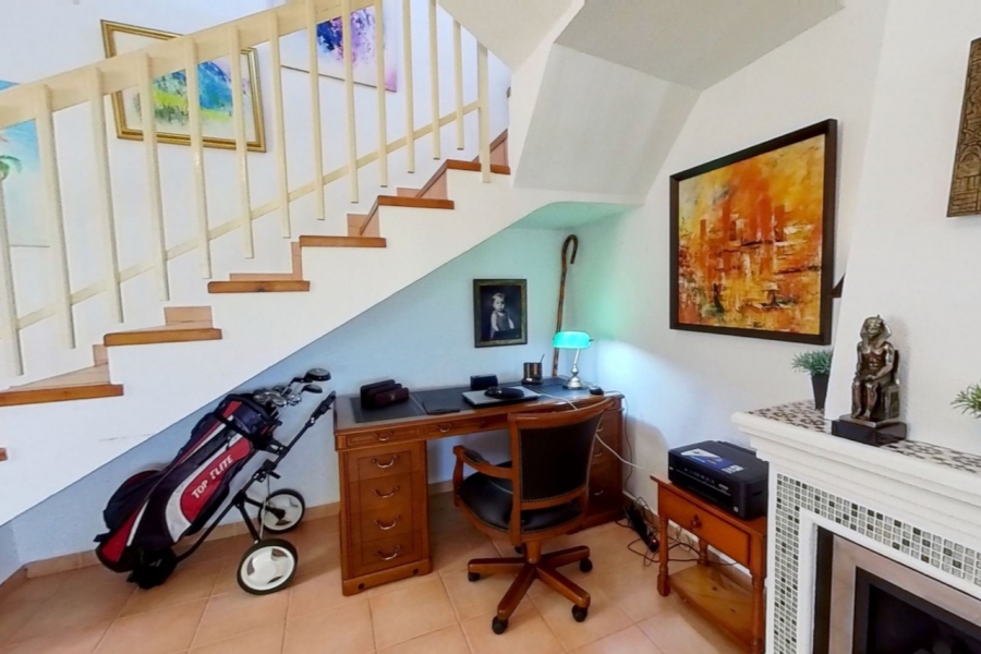Resale - Villa / Semi detached - Orihuela Costa - Villamartin