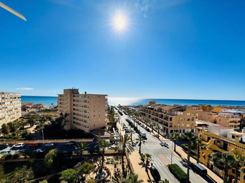 Apartment/Bungalow - Resale - Torrevieja  - EC01195 RESERVED!