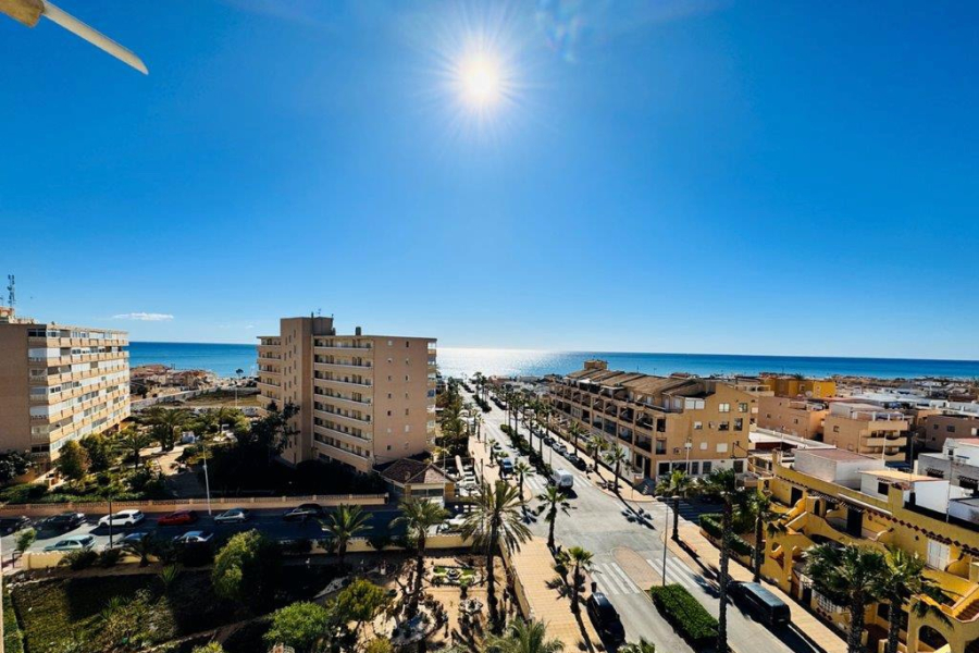 Resale - Apartamento/Bungalow - Torrevieja  - La Mata