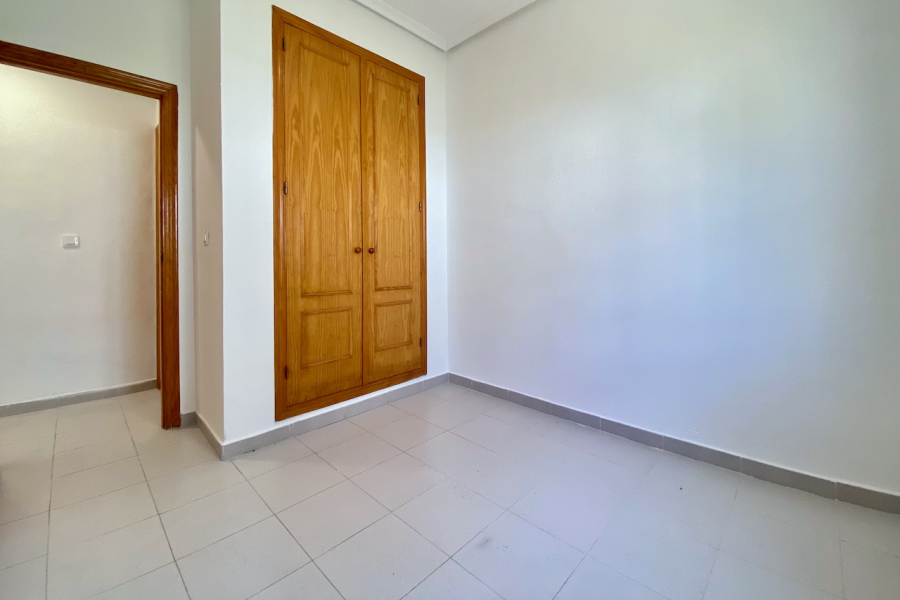 Resale - Apartment/Bungalow - Torrevieja  - La Mata