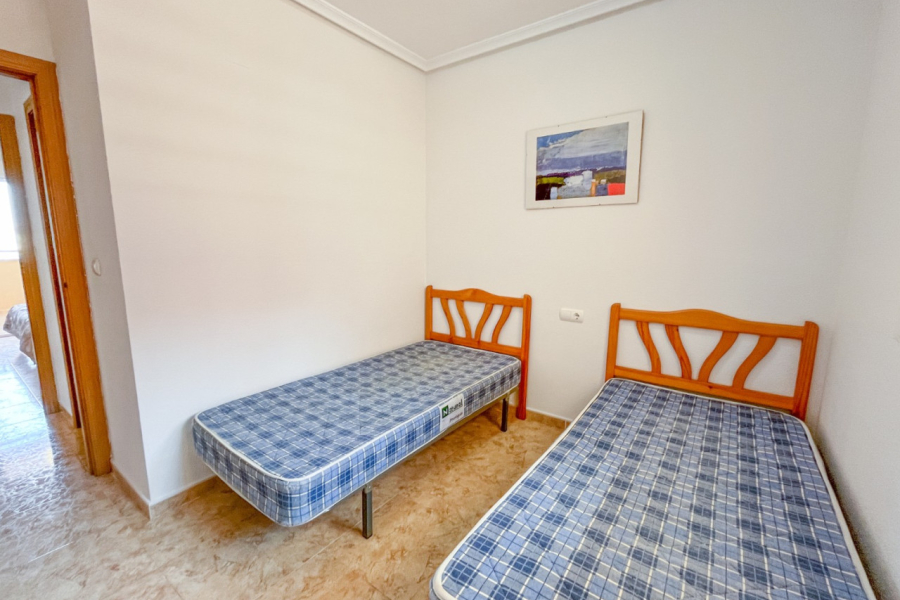 Resale - Apartamento/Bungalow - Torrevieja  - Aguas Nuevas