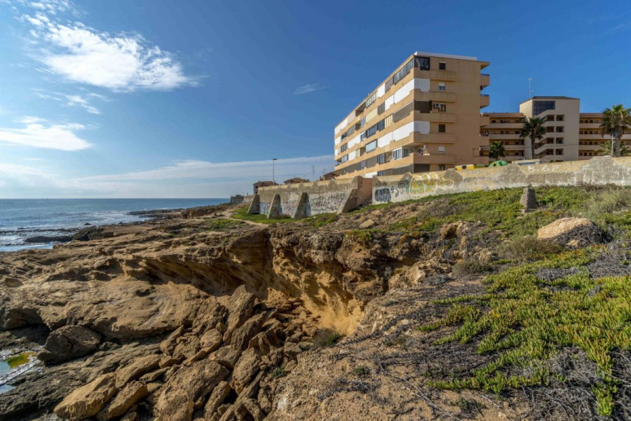 Resale - Apartment/Bungalow - Torrevieja  - Cabo Cervera