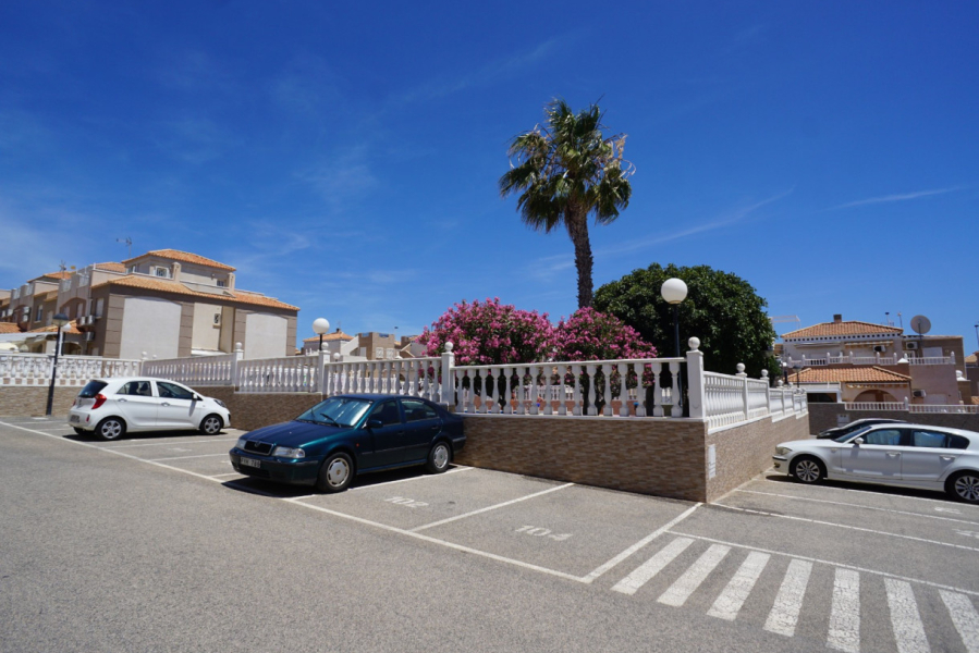 Resale - Lägenhet / Bungalow  - Torrevieja  - Aguas Nuevas