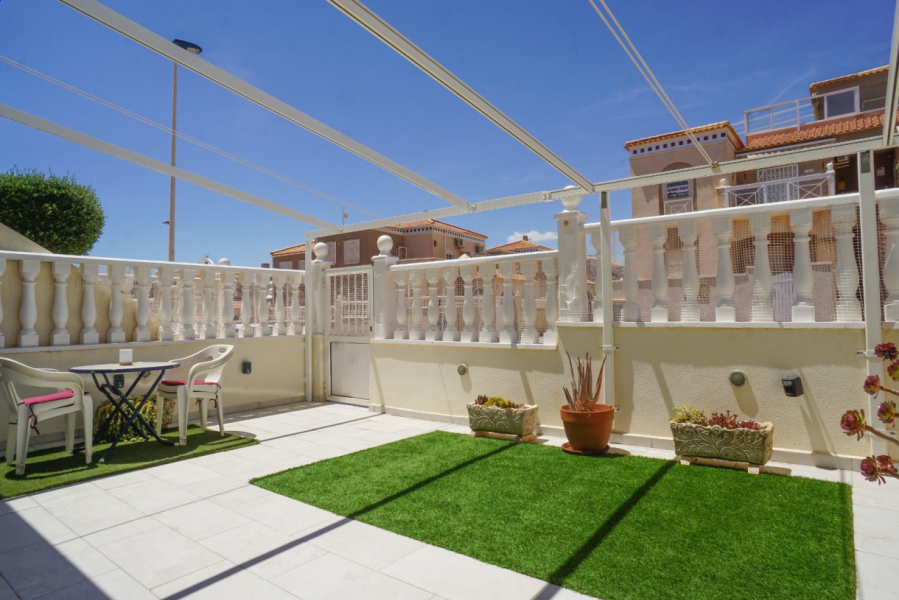 Resale - Apartamento/Bungalow - Torrevieja  - Aguas Nuevas