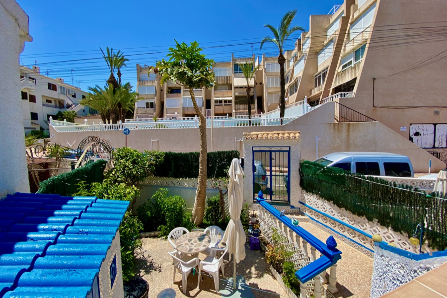 Resale - Apartment/Bungalow - Torrevieja  - Lomas del Mar