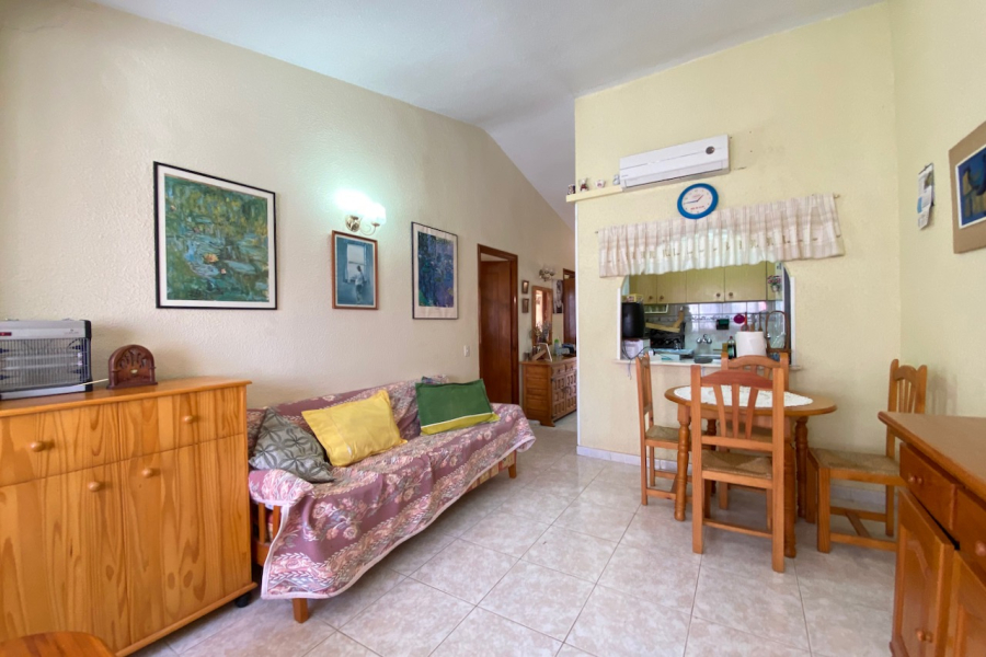 Resale - Lägenhet / Bungalow  - Torrevieja  - Lomas del Mar