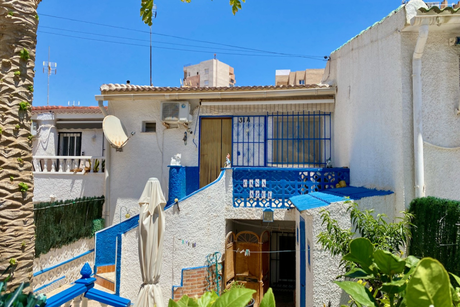 Resale - Lägenhet / Bungalow  - Torrevieja  - Lomas del Mar