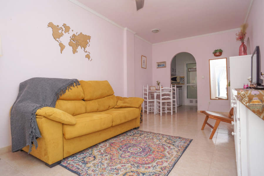 Resale - Apartment/Bungalow - Torrevieja  - Aguas Nuevas