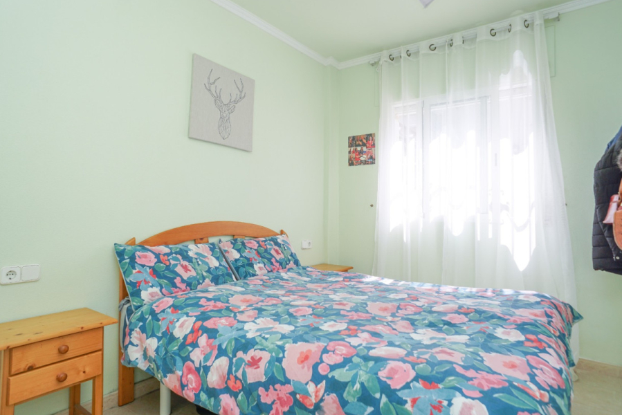 Resale - Apartamento/Bungalow - Torrevieja  - Aguas Nuevas