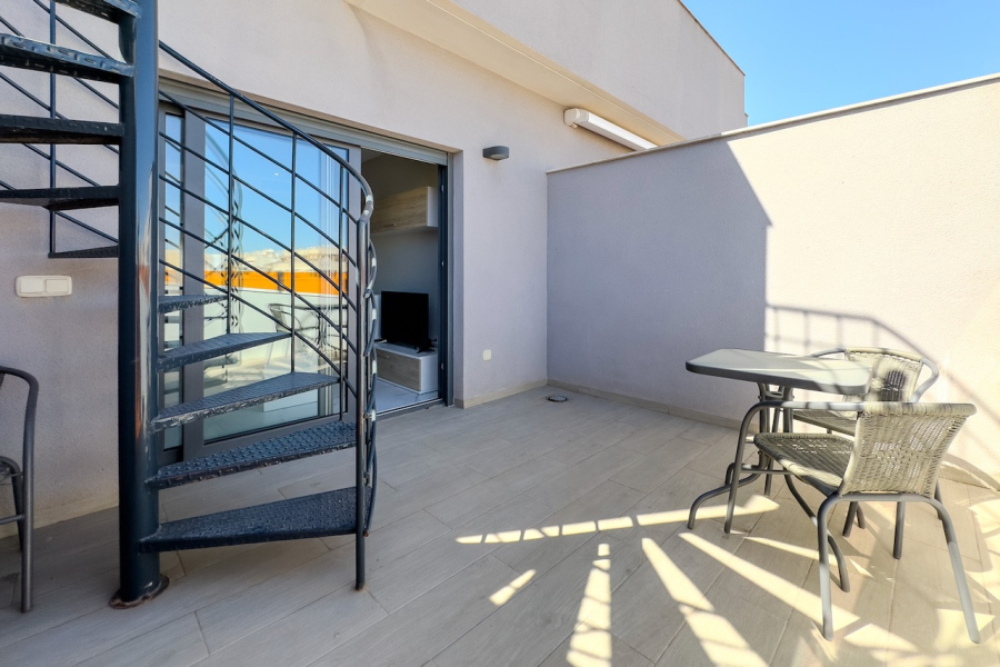 Resale - Lägenhet / Bungalow  - Torrevieja  - Habaneras