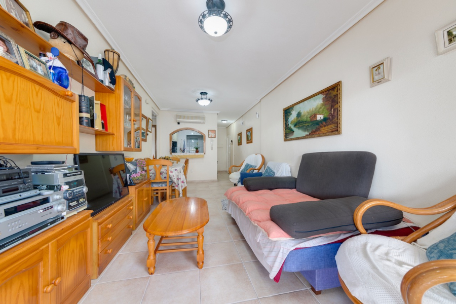 Resale - Lägenhet / Bungalow  - Torrevieja  - La Veleta