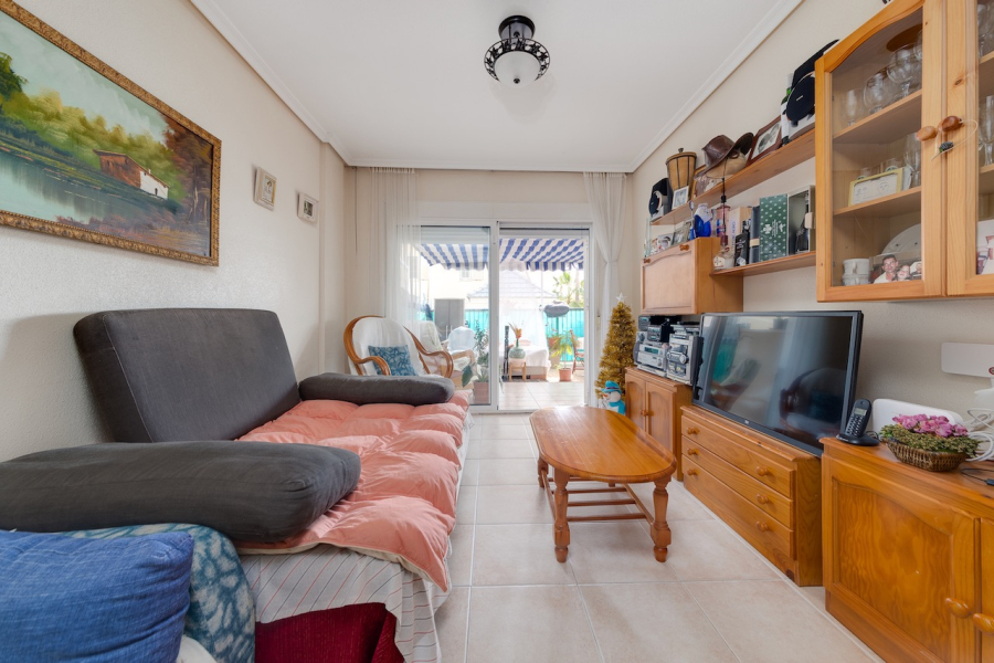 Resale - Lägenhet / Bungalow  - Torrevieja  - La Veleta