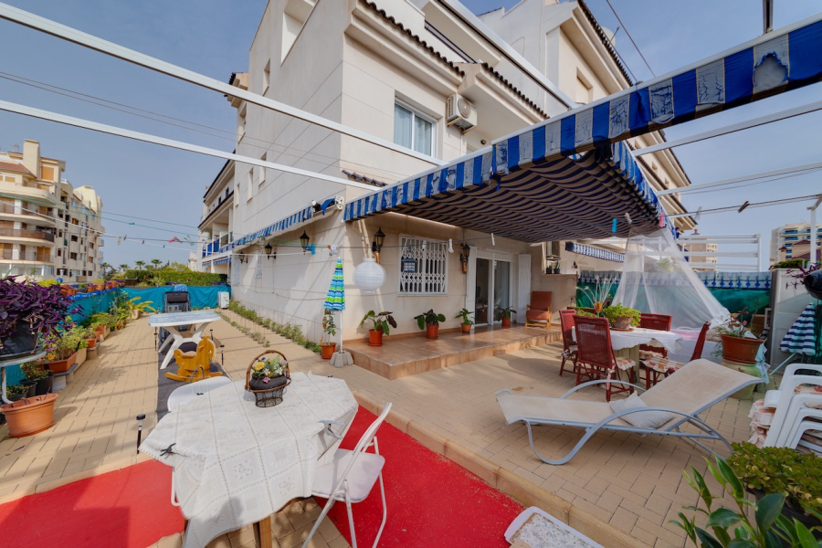 Resale - Lägenhet / Bungalow  - Torrevieja  - La Veleta