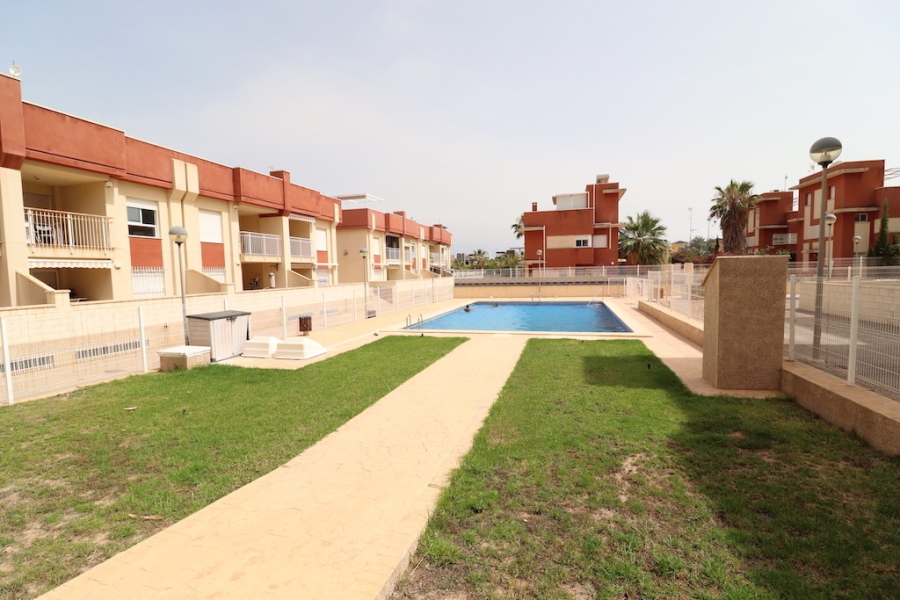 Resale - Lägenhet / Bungalow  - Orihuela Costa - Lomas de Cabo Roig