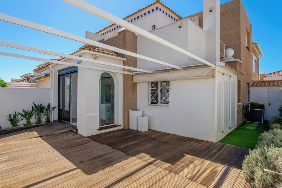 Resale - Radhus / Duplex - Torrevieja  - Aguas Nuevas