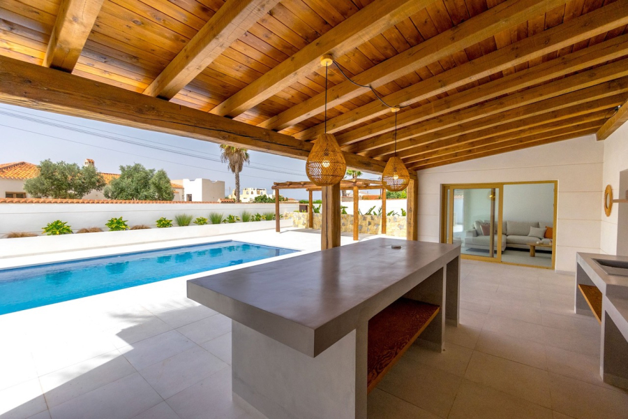 Resale - Villa / Semi detached - Torrevieja  - Torreta Florida