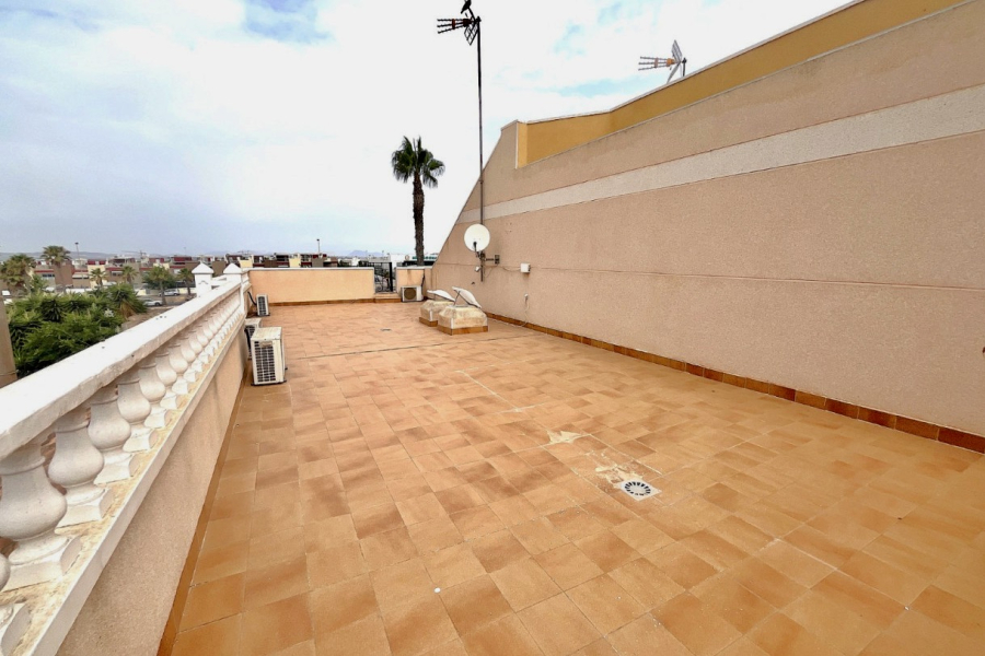 Resale - Villa / Semi detached - Torrevieja  - Aguas Nuevas